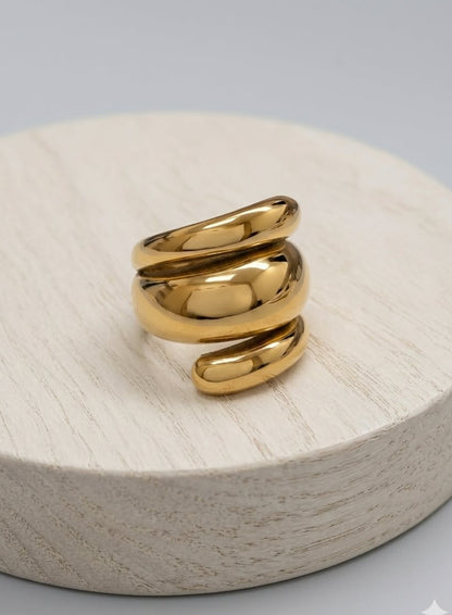 Adriana Ring | By Sandra Frometa