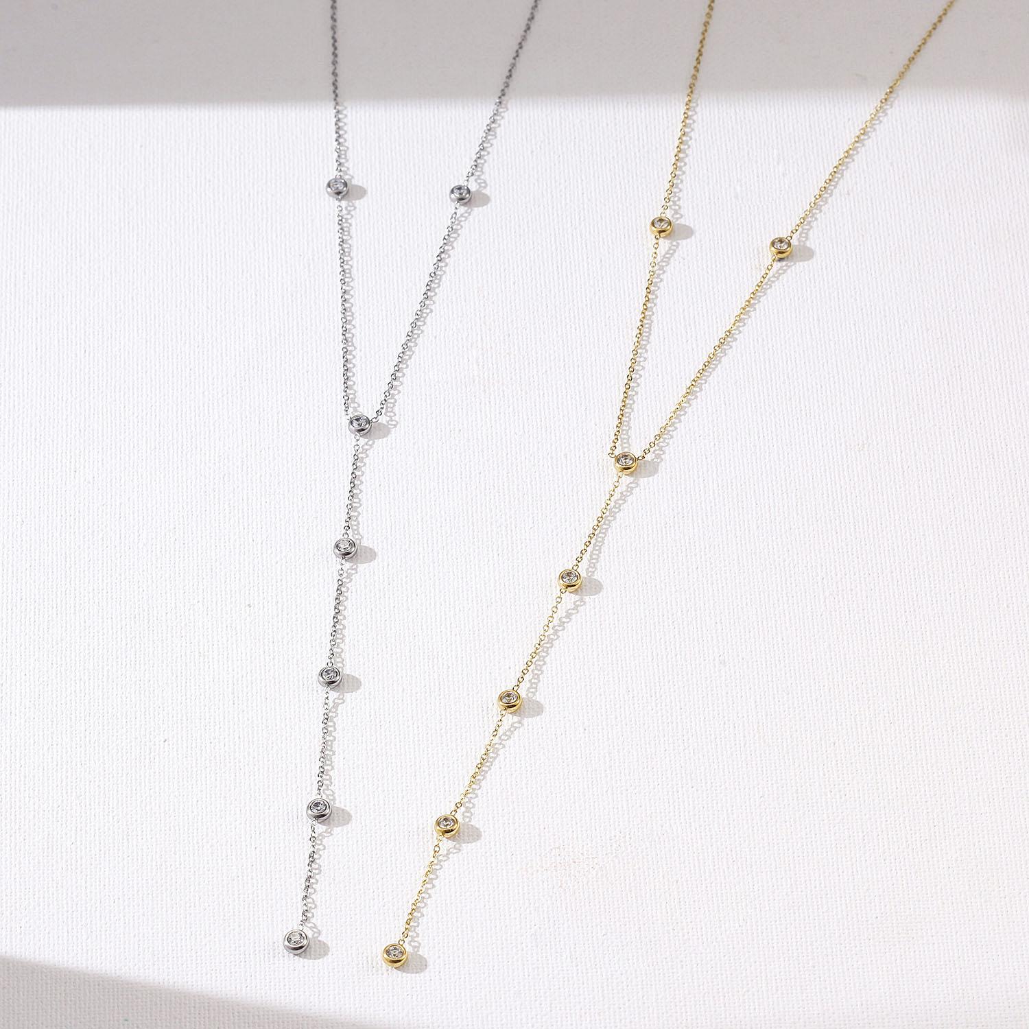 Cassandra long necklace