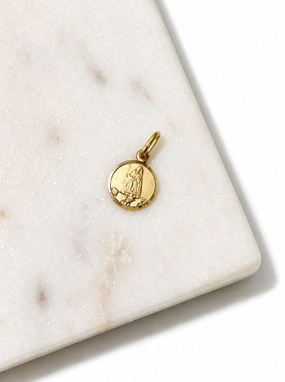 Divina Pastora medal | By Sandra Frometa