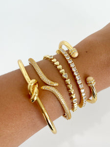 The crystal bracelet set