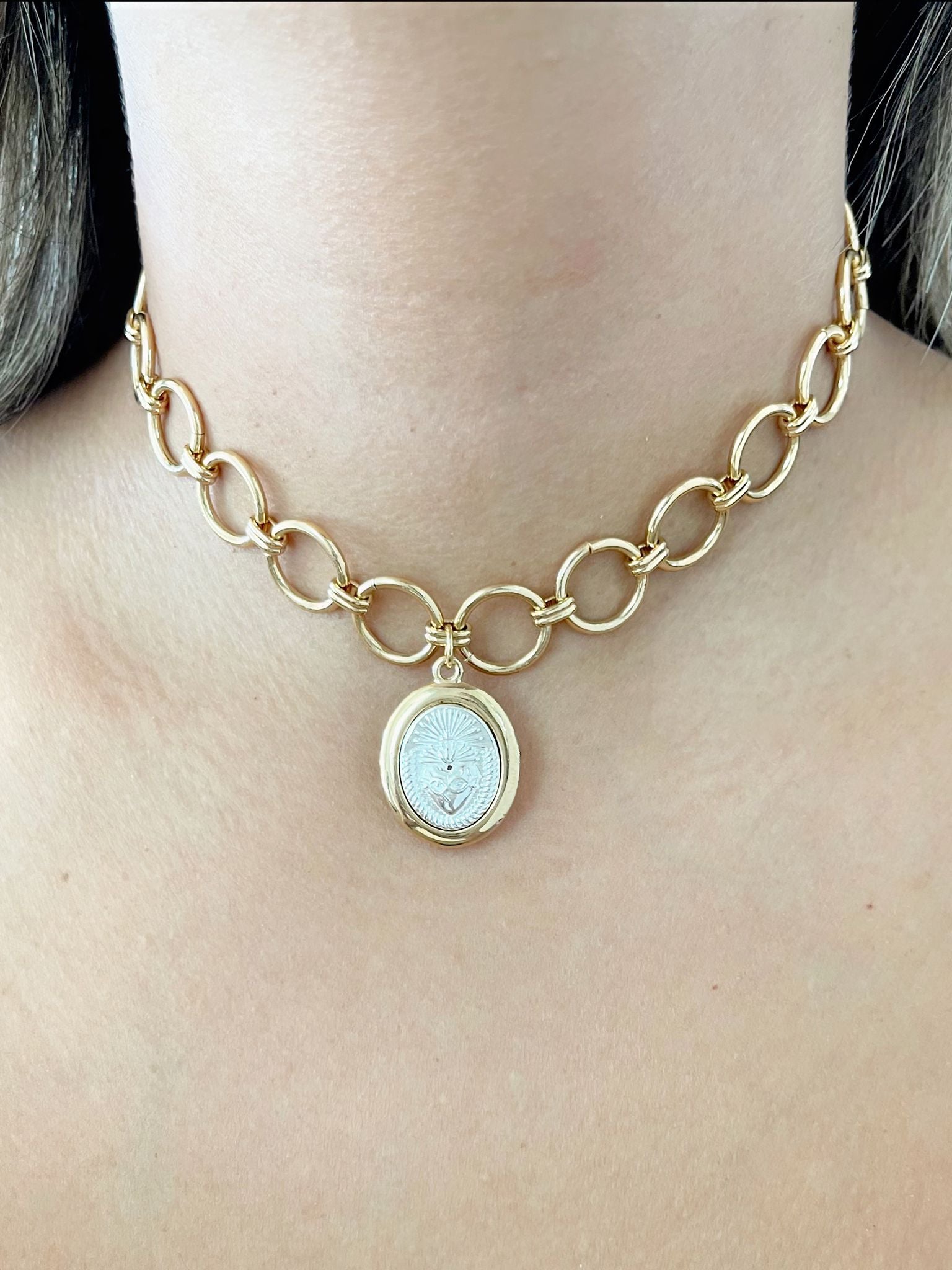 Sagrado Corazón Choker