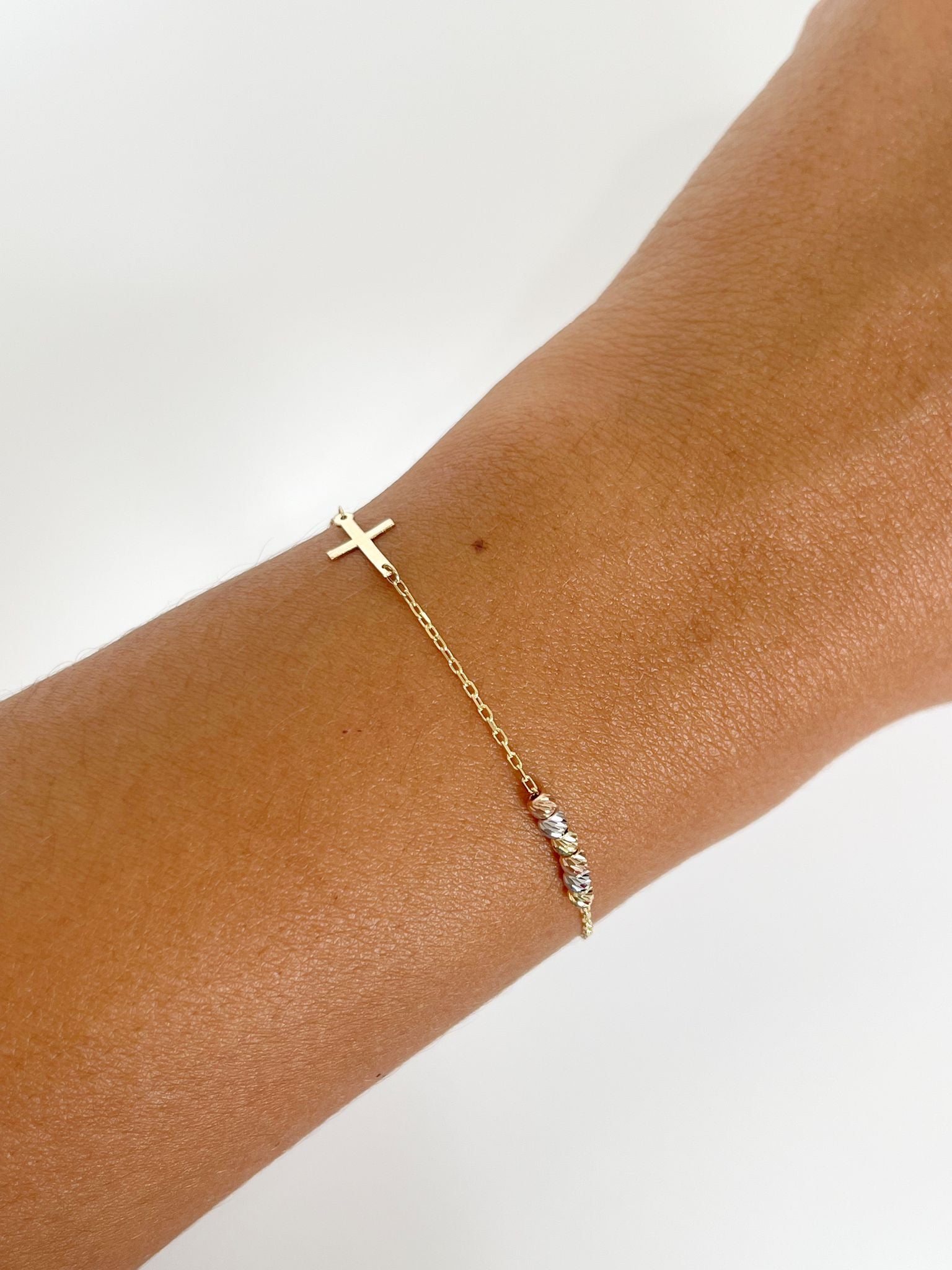 Virgen milagrosa gold bracelet