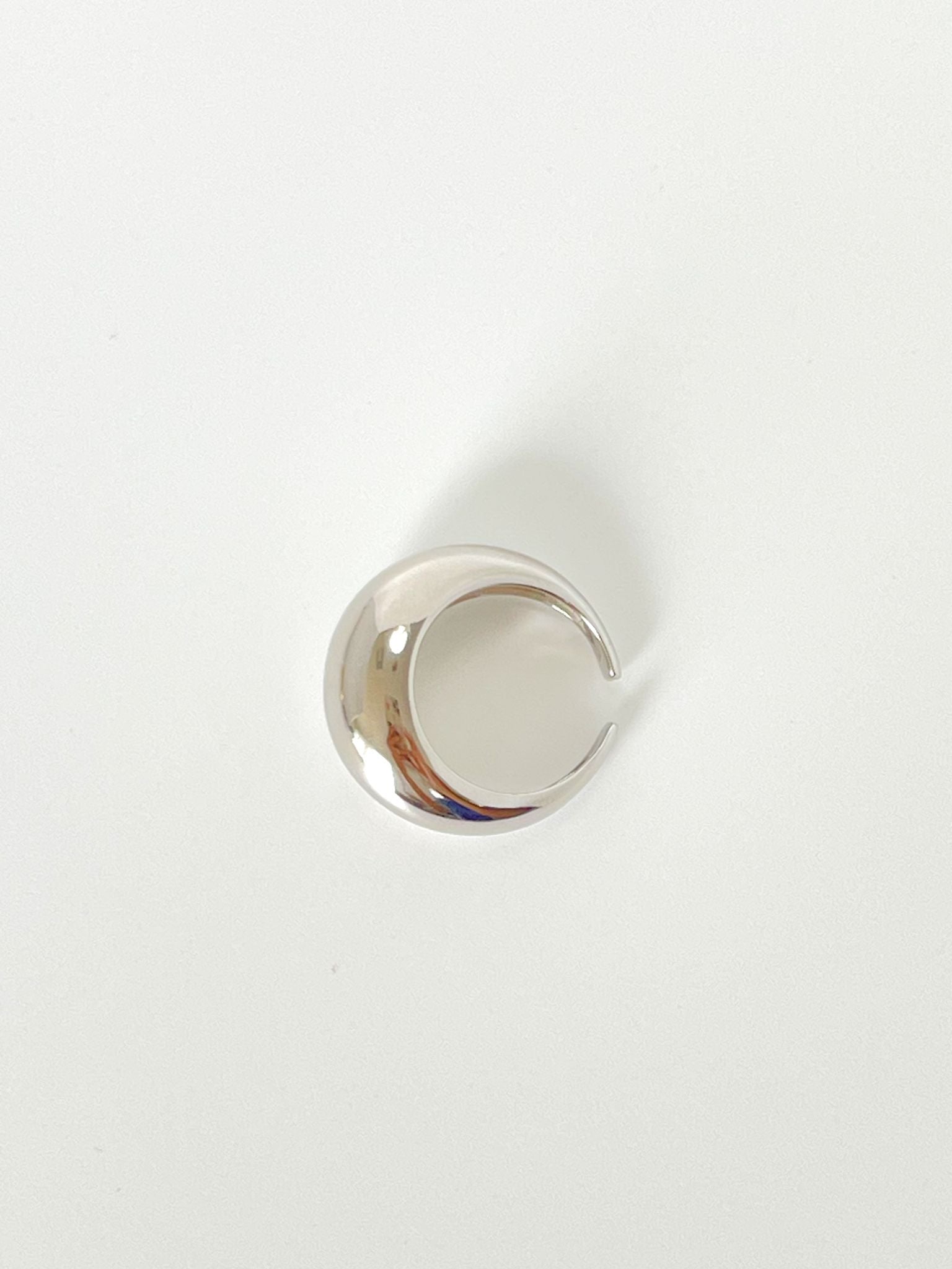 Essential silver ring