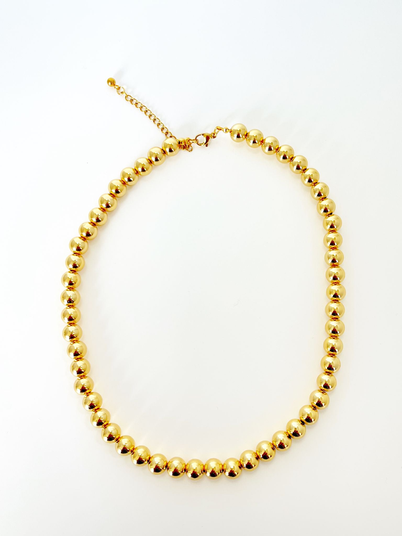 Small gold necklace