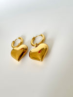 Load image into Gallery viewer, Queen of hearts GOLD earrings
