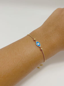 Blue eye gold bracelet