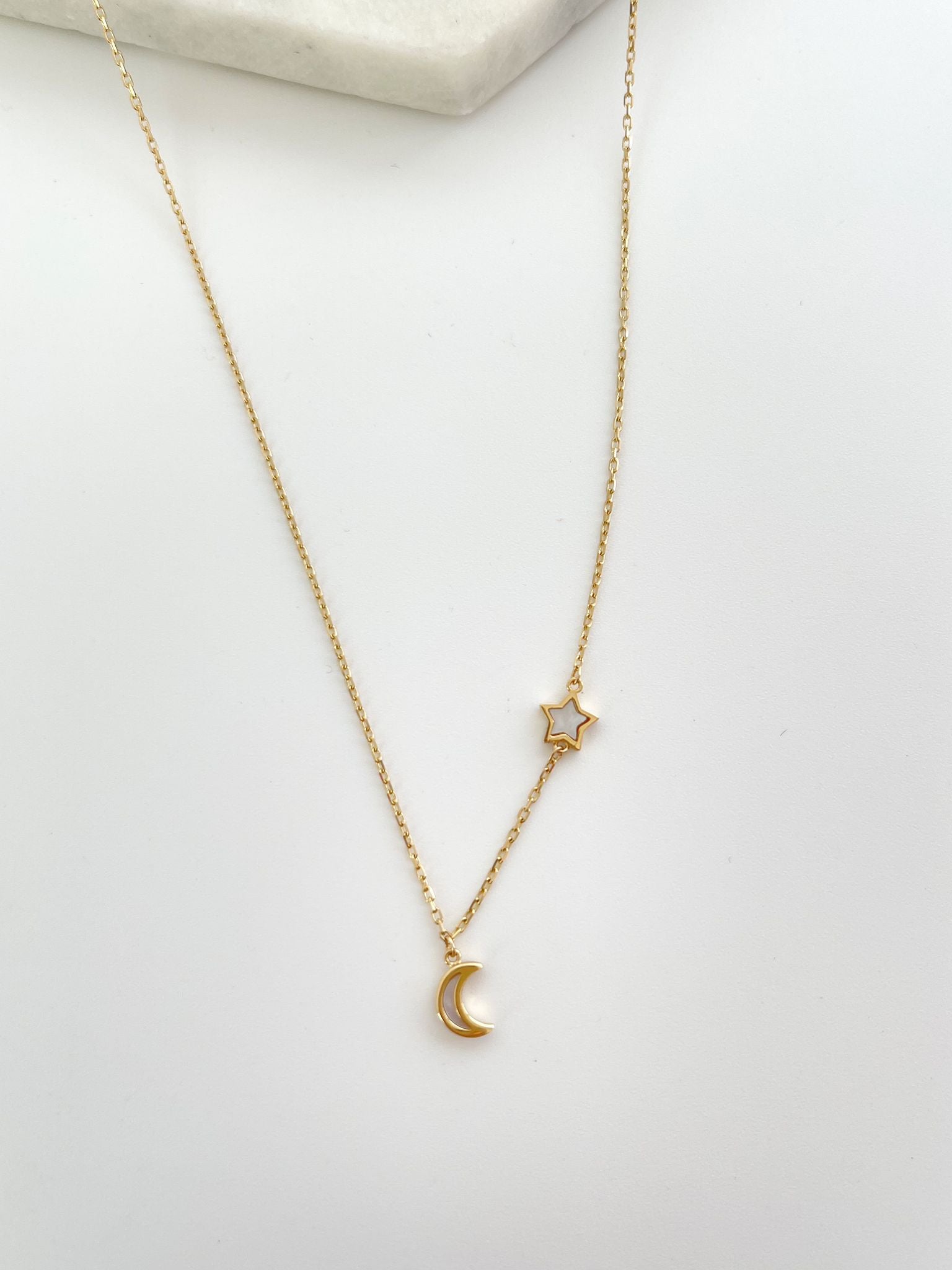 Star &amp; moon pearl gold necklace