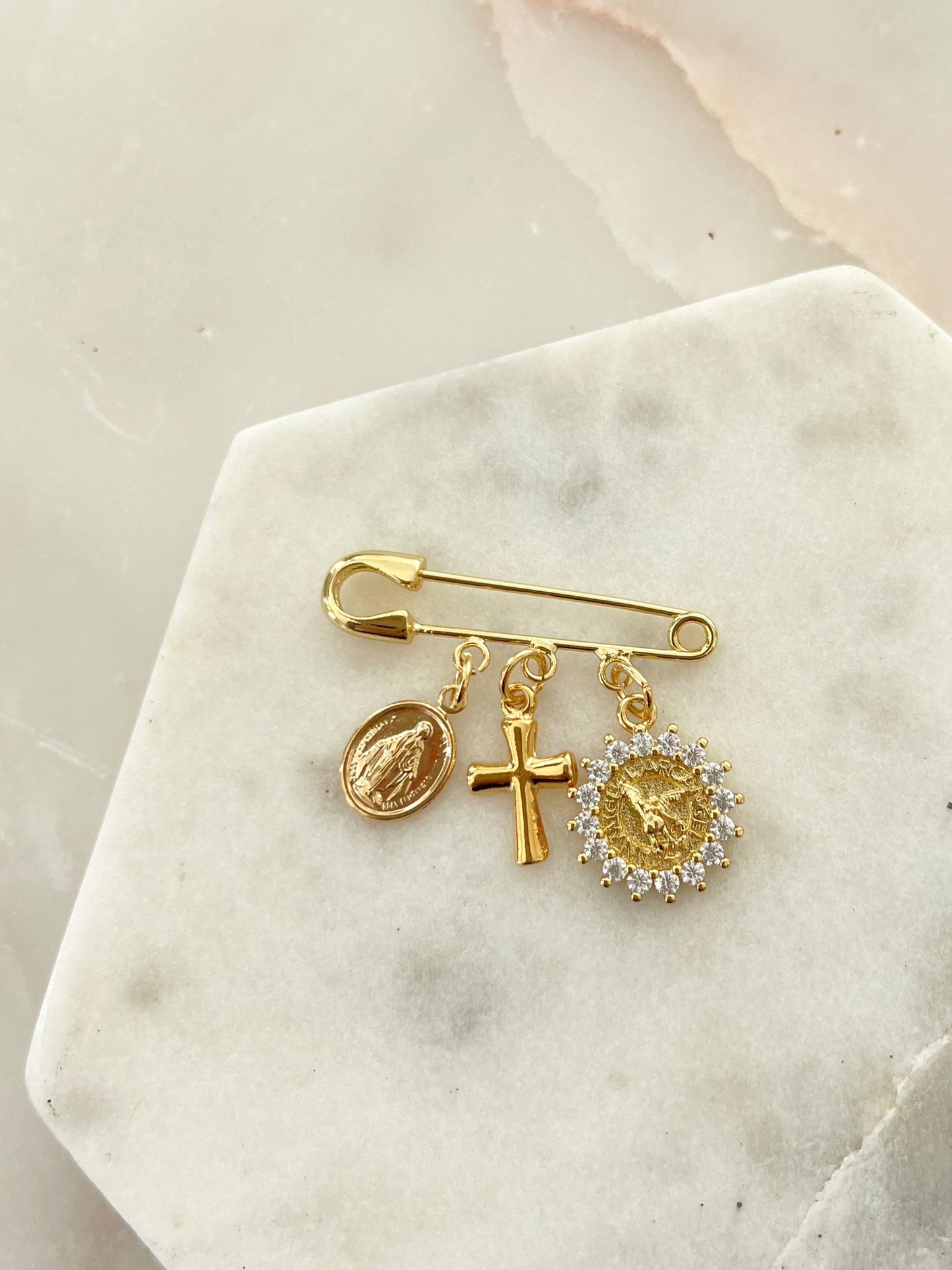 Baby Pin San Miguel Arcángel ||