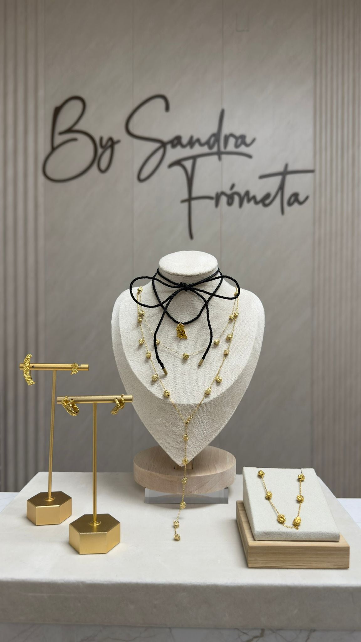 HERA Hoops -Gold Small