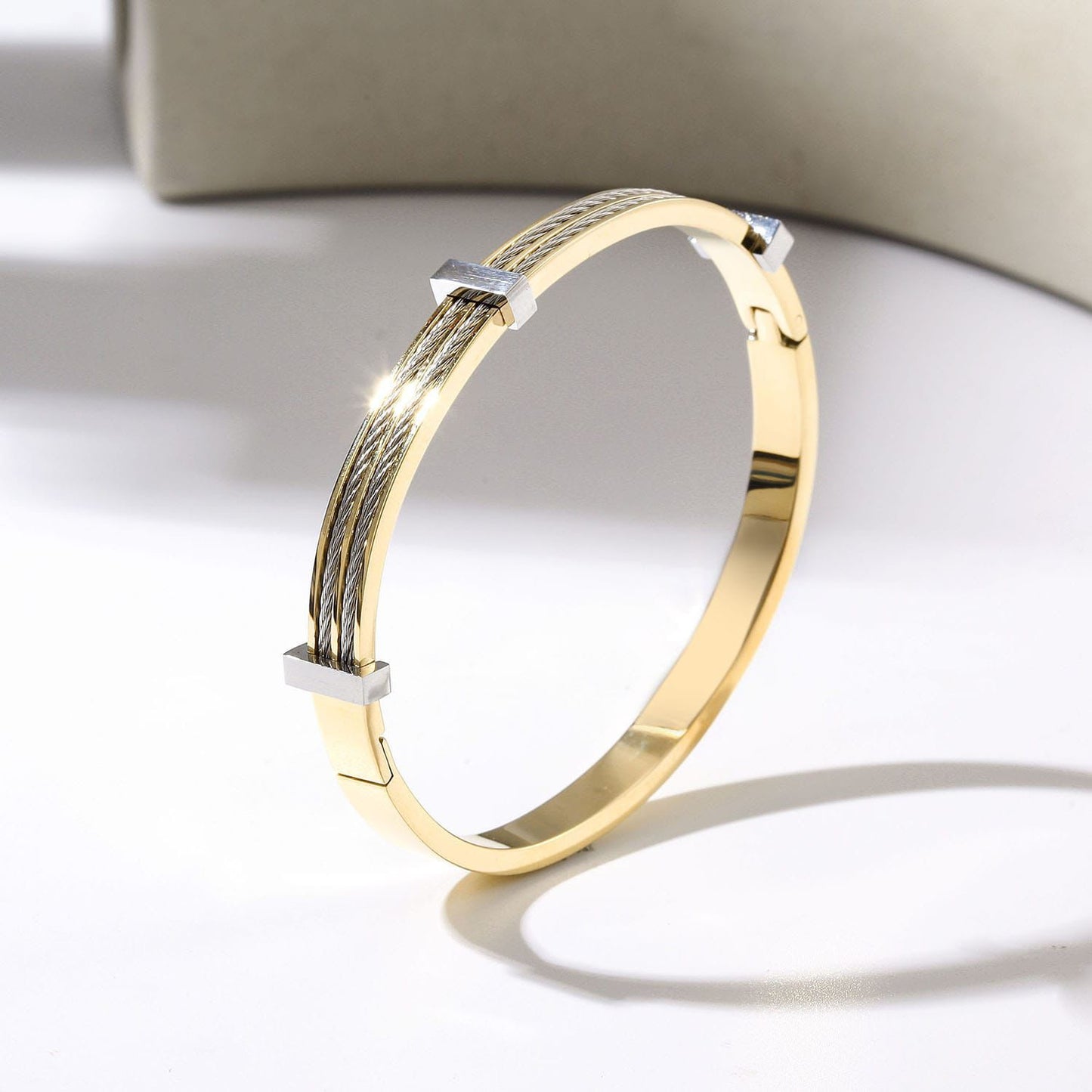 Lucia Bracelet Gold