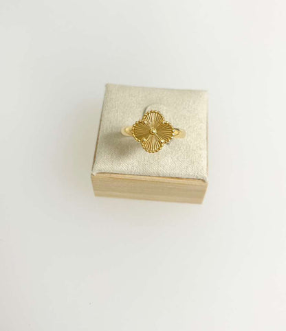 Blossom Gold Ring