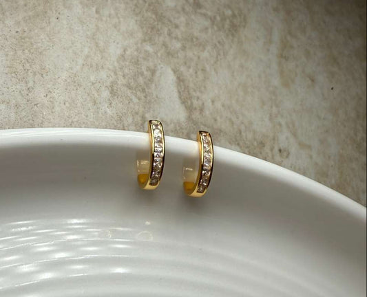 Martha Earrings | By Sandra Frometa