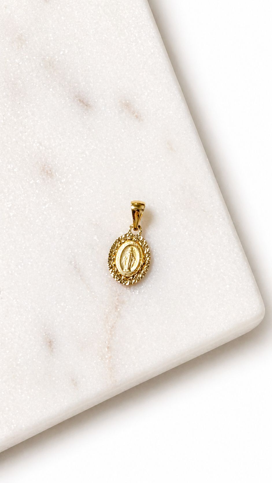 Milagrosa Small Medal | By Sandra Frometa