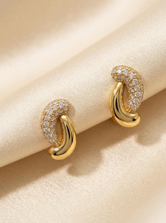 Sandra earrings | By Sandra Frometa
