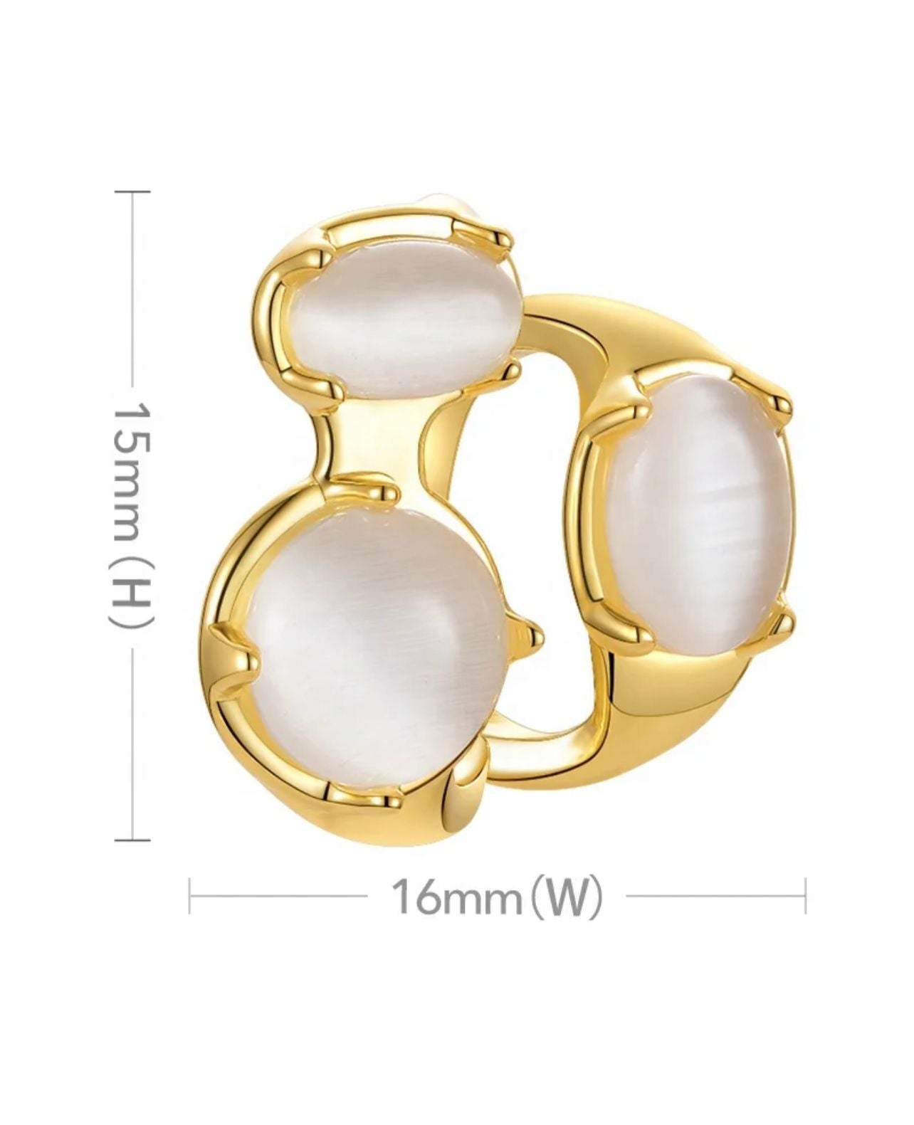 Adriana Earcuff
