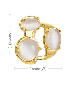 Adriana Earcuff