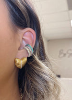 Load image into Gallery viewer, Delphine Earcuff
