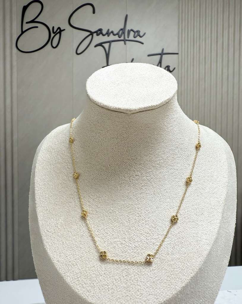 Mini Blossom Necklace Gold 18k
