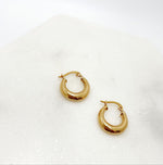 Load image into Gallery viewer, Hoops Gold 18k 005
